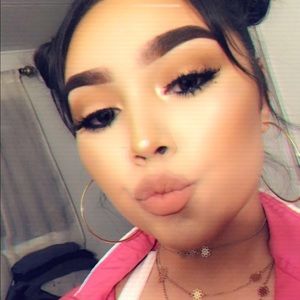 Meet your Posher, Wendy